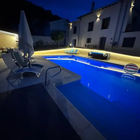شقة O'bon'endroit - Piscine, Calme, 20 Min Lyon *