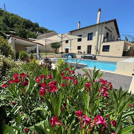 O'bon'endroit - Piscine, Calme, 20 Min Lyon 公寓 吉法尔